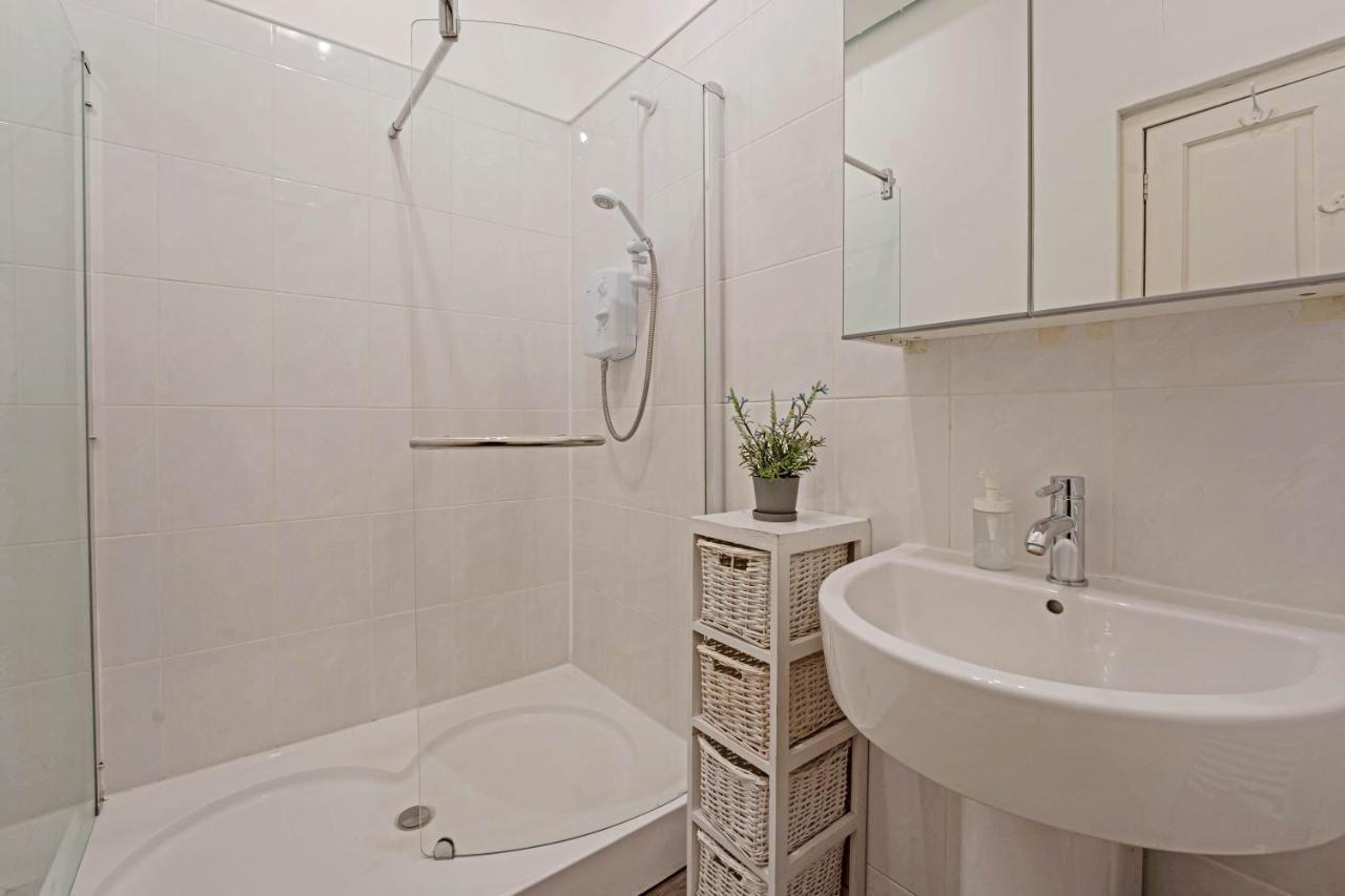 Cozy With Character Logie Green Central Main Door Flat Edinburgh Exterior photo