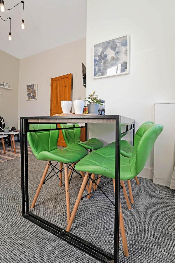 Cozy With Character Logie Green Central Main Door Flat Edinburgh Exterior photo