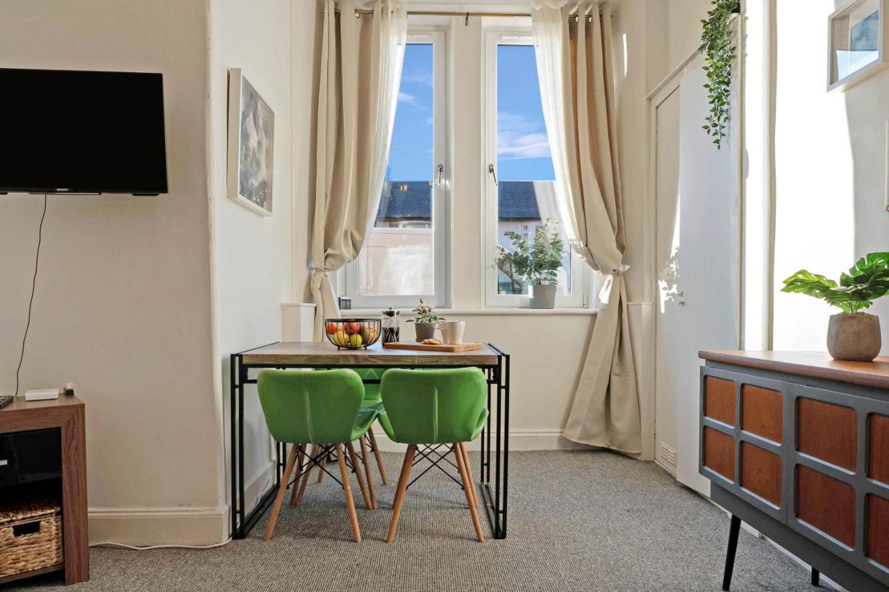 Cozy With Character Logie Green Central Main Door Flat Edinburgh Exterior photo